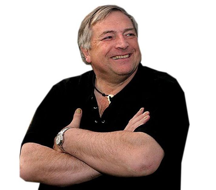 árni johnsen
Hann, og félaga hans Úteyingana, skortir ekki hugmyndaflugið en þeir hafa komið fyrir kalkúnum úti í Bjarnarey.