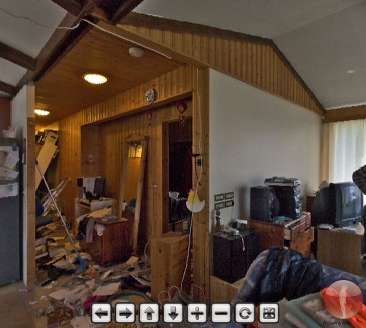 Svona var umhorfs hjá Jóhanni og fjölskyldu eftir skjálftann.