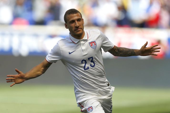 Fabian Johnson fagnar marki sínu í dag.