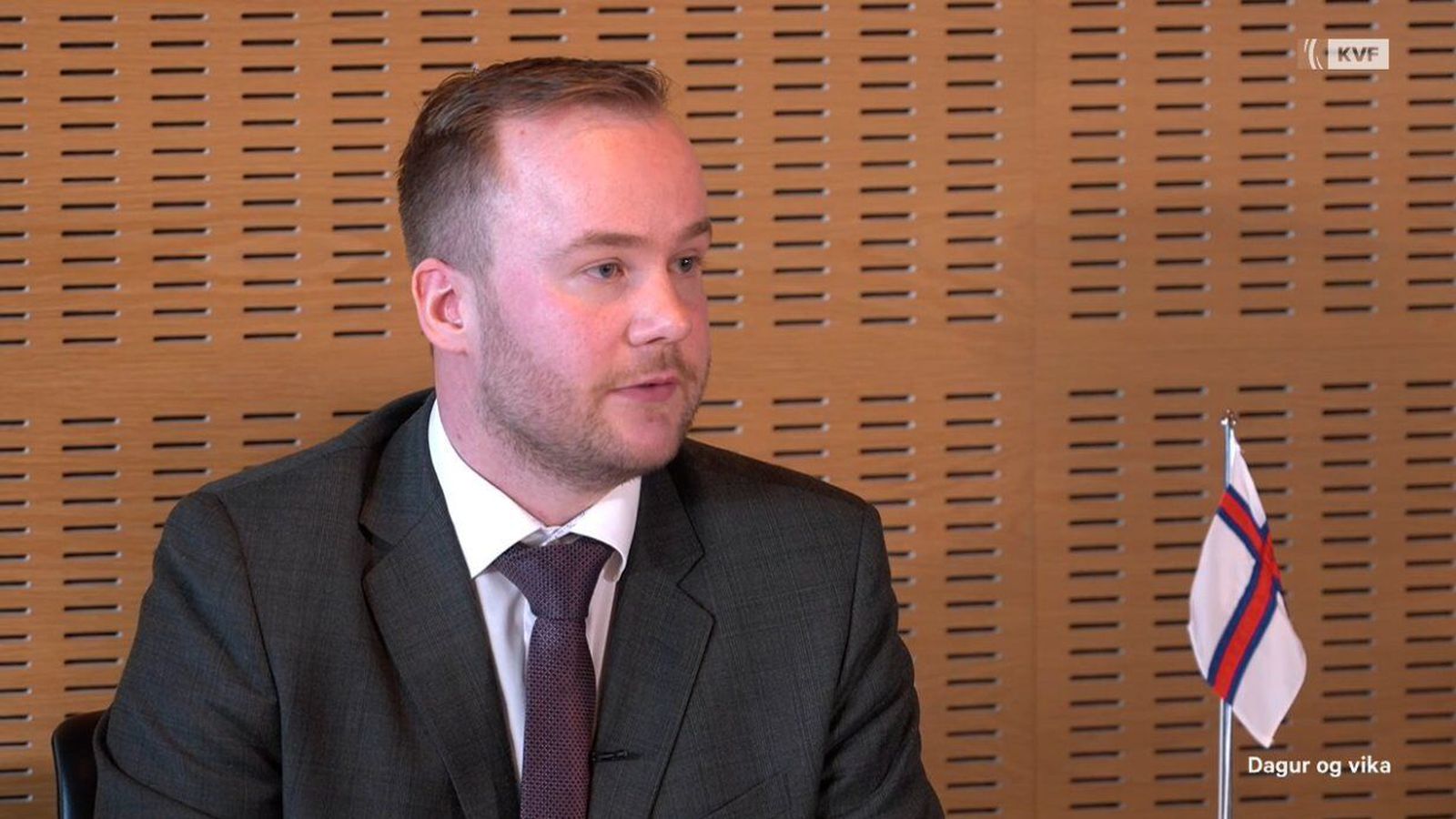 Ný lands­stjórn boðar ó­breytt ríkja­sam­band við Dan­mörku