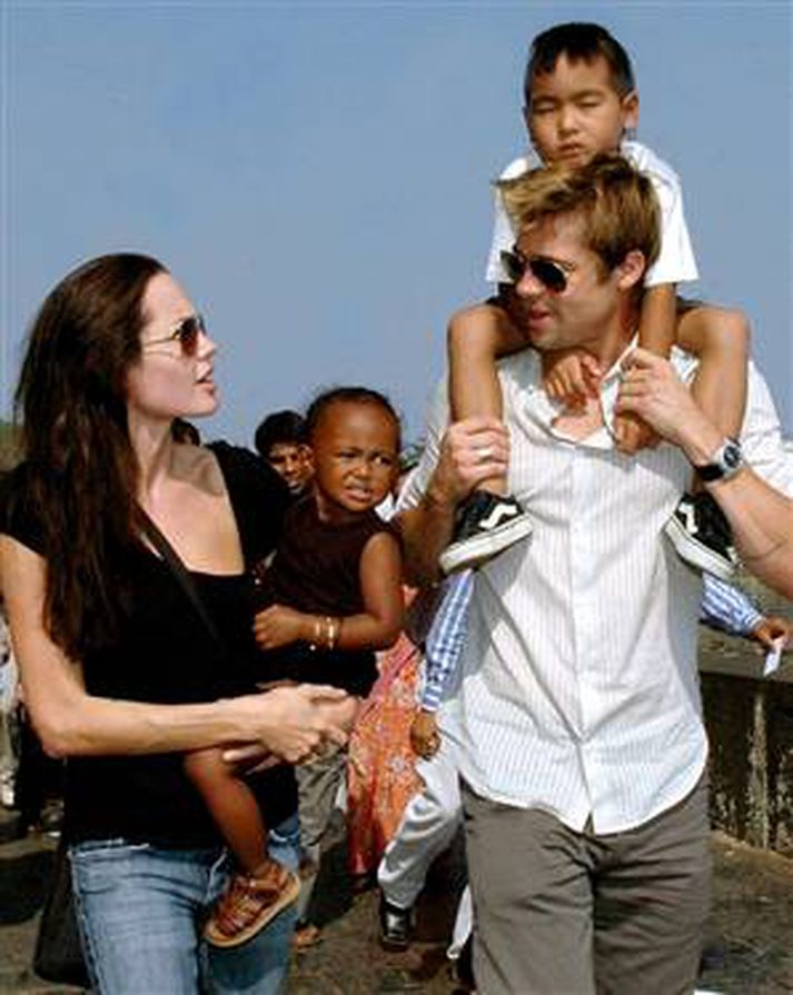 Angelina er mikil barnakerling.