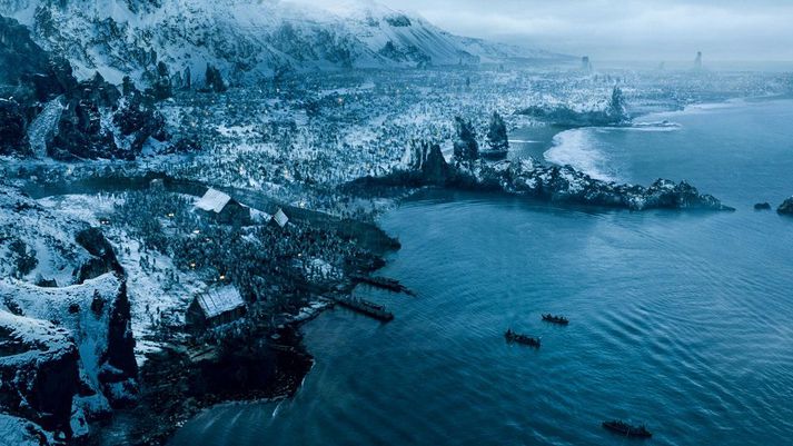 Tökur fyrir Game of Thrones hafa áður farið fram á Íslandi og hefur íslenskt landslag verið notað í bakgrunna í þáttunum.