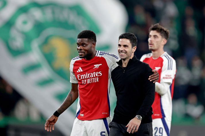 Thomas Partey var fyrr á þessu ári ákærður fyrir nauðgun. Rannsókn á málinu hófst árið 2022, en miðjumaðurinn hélt áfram að spila fyrir Arsenal.