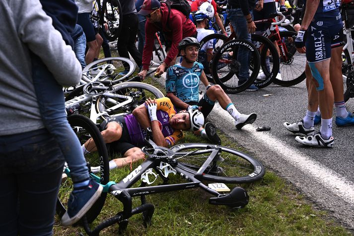 Konan sem olli einu stærsta slysi Tour de France frá upphafi þarf að opna veskið.