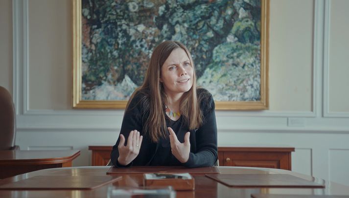 Á meðal þeirra sem rætt er við í myndinni er Katrín Jakobsdóttir forsætisráðherra.