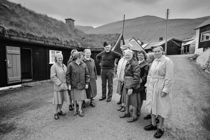 Tomas og nunnurnar í Færeyjum árið 1988.