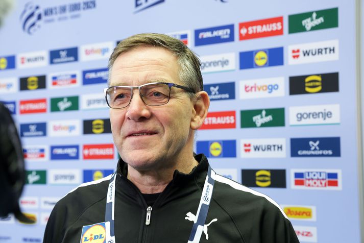 Alfreð Gíslason var léttur í lund í morgunsárið þrátt fyrir lítinn svefn.