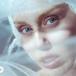 Miley Cyrus, Lindsey Buckingham & Mick Fleetwood