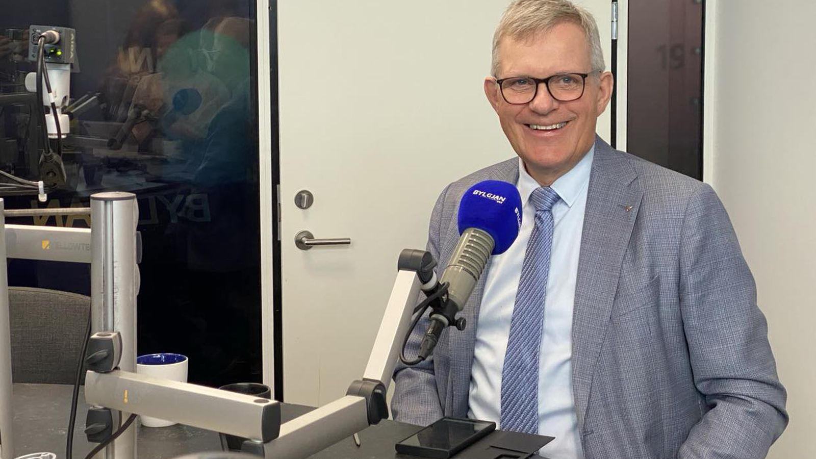 Bítið - Dæmi um að óprúttnir aðilar hafi fengið íslenskan ...