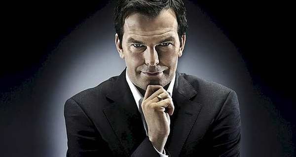 Spurningakeppni Fjölmiðlanna - 8 liða úrslit. Eyjan gegn Fréttablaðinu.