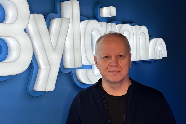 Útvarpsstjóri ekki hrifinn af að taka RÚV alfarið af auglýsingamarkaði