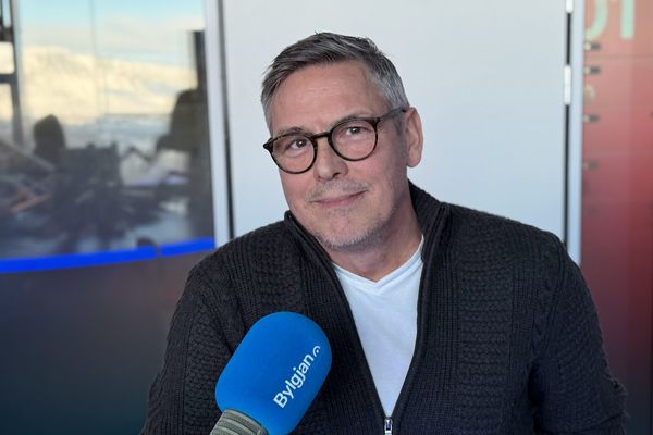 Hægt að greina fjölda og hraða ökutækja allt að hundrað metrum frá gatnamótum