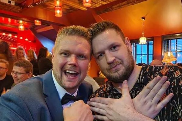 Tommi Steindórs - Sindratorfæran, 360 gráðu umfjöllun