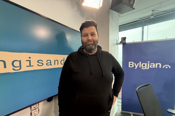 Risaverkefni bíða nýs forsætisráðherra Breta