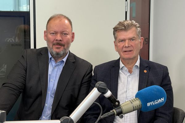 Er Ísland betur eða verr sett með samþykkt bókunar 35?