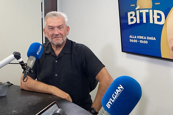 Flókið fyrir flugfélögin að halda farþegum upplýstum