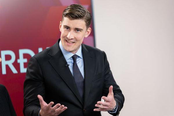 Frábiður sér allt sem heitir frjálslyndi í klæðnaburði á Alþingi