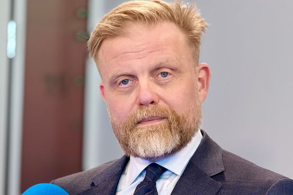 Segir stærstu sökudólga hás vaxtastigs vera ríki og sveitarfélög