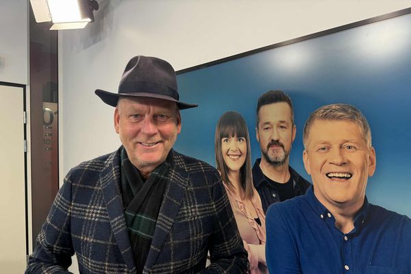 Krónan kostar okkur 500 milljarða á ári