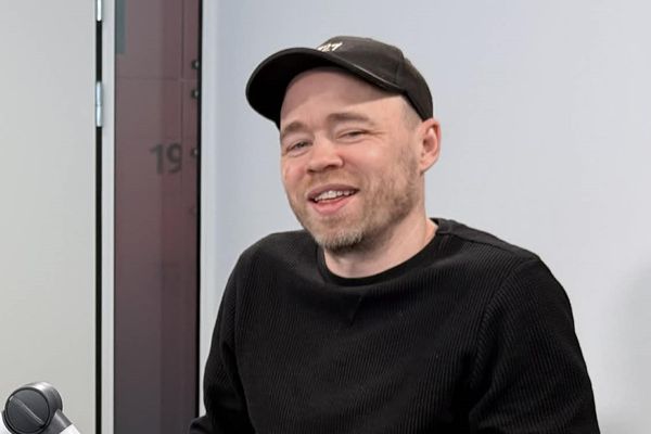 Ókeypis skemmtun og félagsskapur fyrir drengi í framhaldsskóla