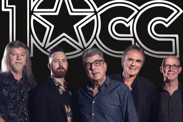Graham Gouldman úr 10cc á leið til landsins