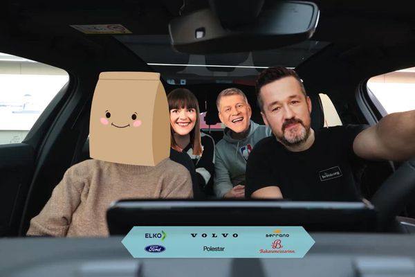 Bítið í bílnum - Óvanalegur flutningur á frægu jólalagi