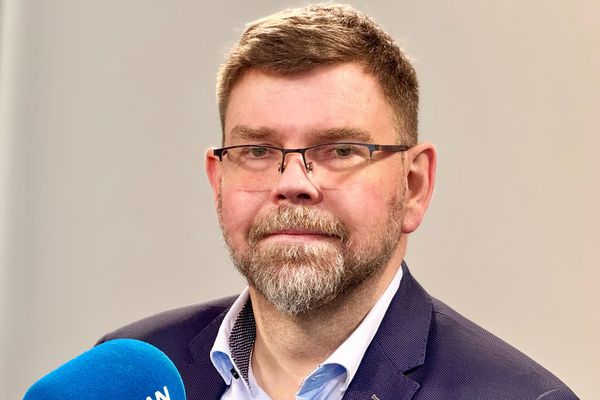 Er hátt verðbólgustig ofan í aukið atvinnuleysi eitruð blanda?