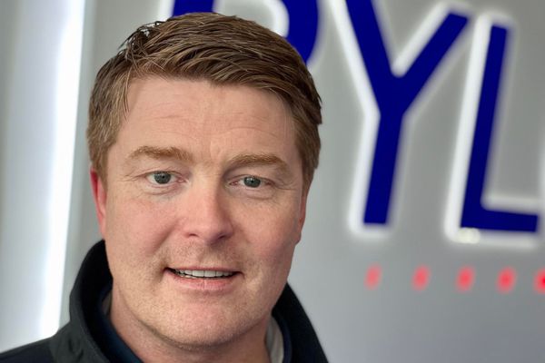 Verið að refsa fyrirtækjum fyrir að ráða fólk í vinnu