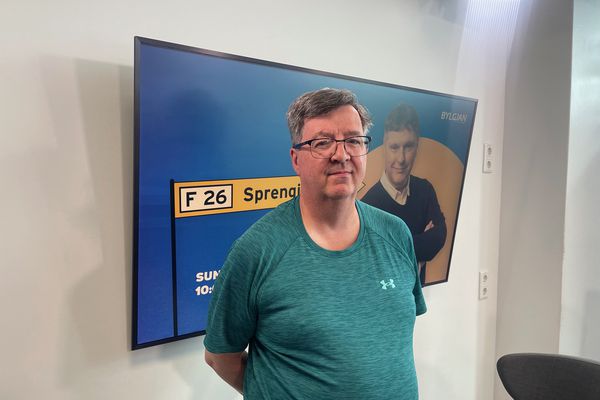 Efnahagsstjórn í sjálfheldu