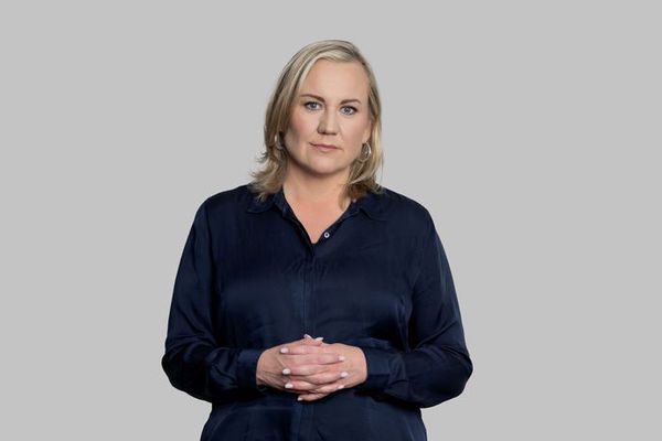Taka verður innflytjendamál föstum tökum