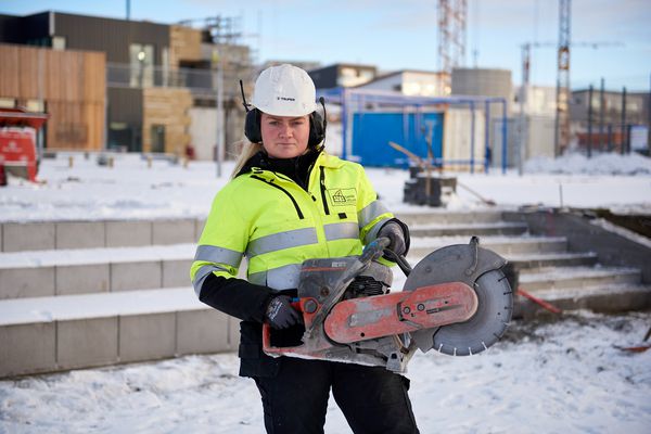 Kristín Snorradóttir - Harðasti iðnaðarmaðurinn