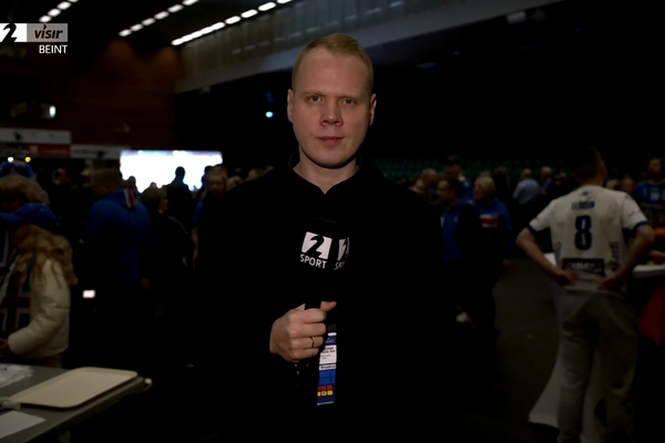 Stefán tekur stöðuna á stemningunni