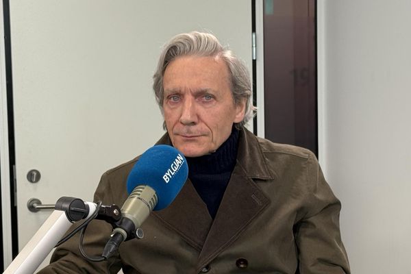 Lagið spratt upp úr sjokki af fréttum um sjálfsvíg á Íslandi