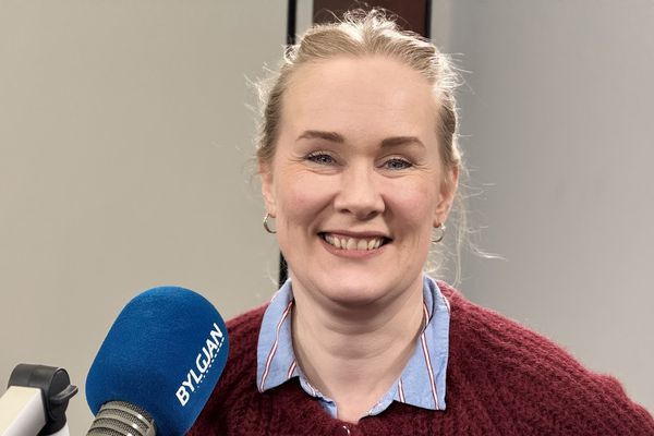 Af hverju er ekki verið að nýta tólf milljarða sem eru eyrnarmerktir fyrir hjúkrunarheimili?