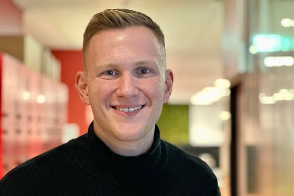 Er útgönguleið úr bergmálshellinum á samfélagsmiðlum?