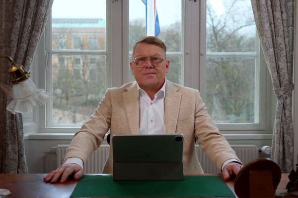 Litli/Stóri - Jón Gnarr ætlar ekki að verða varaforseti