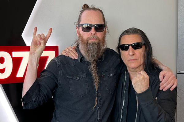 Manowar! Joey DeMaio í heimsókn á Xinu