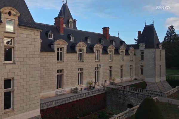 Sex hundruð ára kastalinn í Frakklandi að verða klár