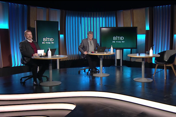 Herra Hnetusmjör tók lagið í Bítinu
