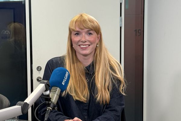 Týnt um morguninn og komið á stöðvarnar um hádegi
