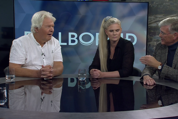  Rýnt í af­sögn Bjarna og fram­haldið