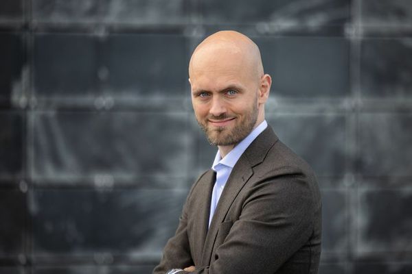 Var sagt upp fyrir að fletta upp skuldastöðu fyrrveranda maka og fékk 13 milljónir í bætur