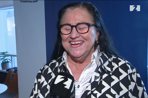 Inga iðrast og biðst afsökunar á símtali