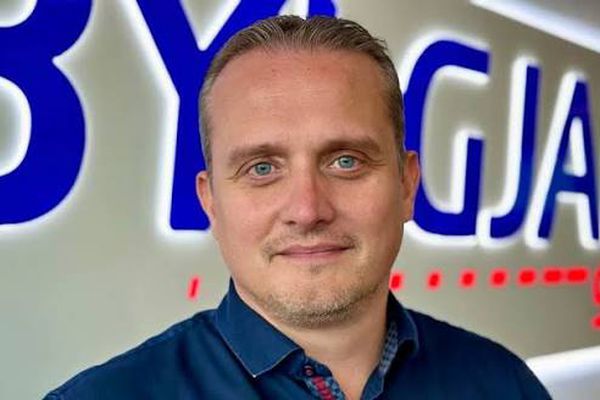 Hefur miklar áhyggjur af hraðakstri barna á ólöglegum rafmótorhjólum