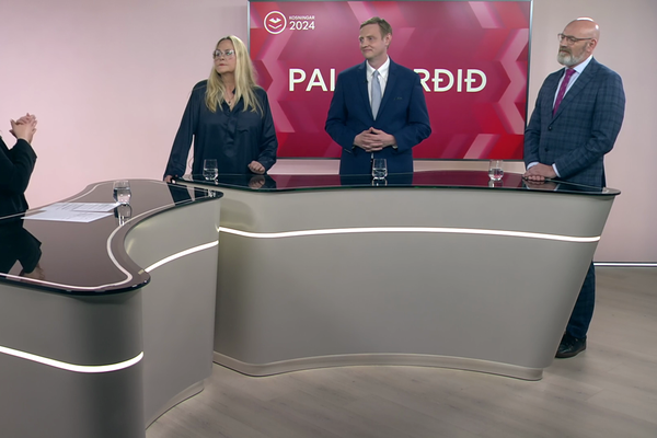 Pallborðið í heild sinni með mökum forsetaframbjóðenda