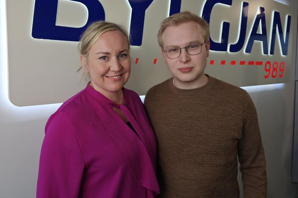 Byrjar og endar daginn með aðstoðarmanninum