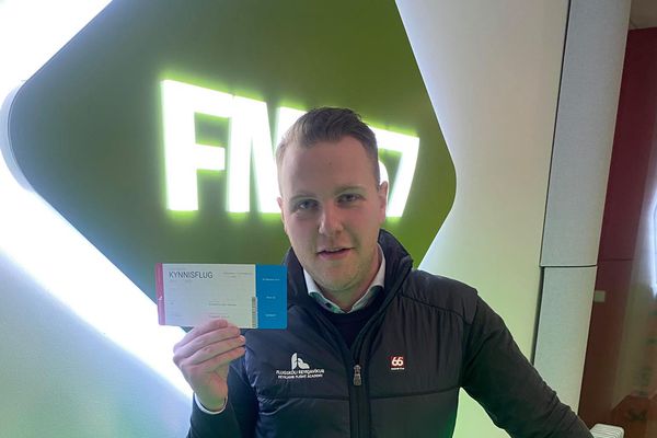 Brennslan - Hjörvar Bragason segir fólki að gefa flugupplifun í jólagjöf