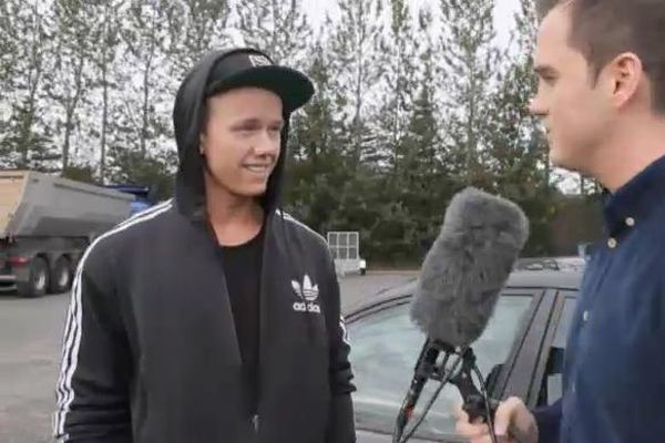 Seldi þýfi og var stoppaður af löggunni