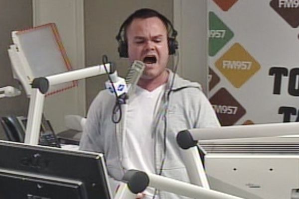 FM95BLÖ: Karókí einvígi Audda og Péturs