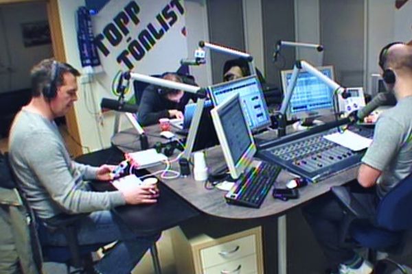 FM95BLÖ - Hver rústaði Gettu Blö?